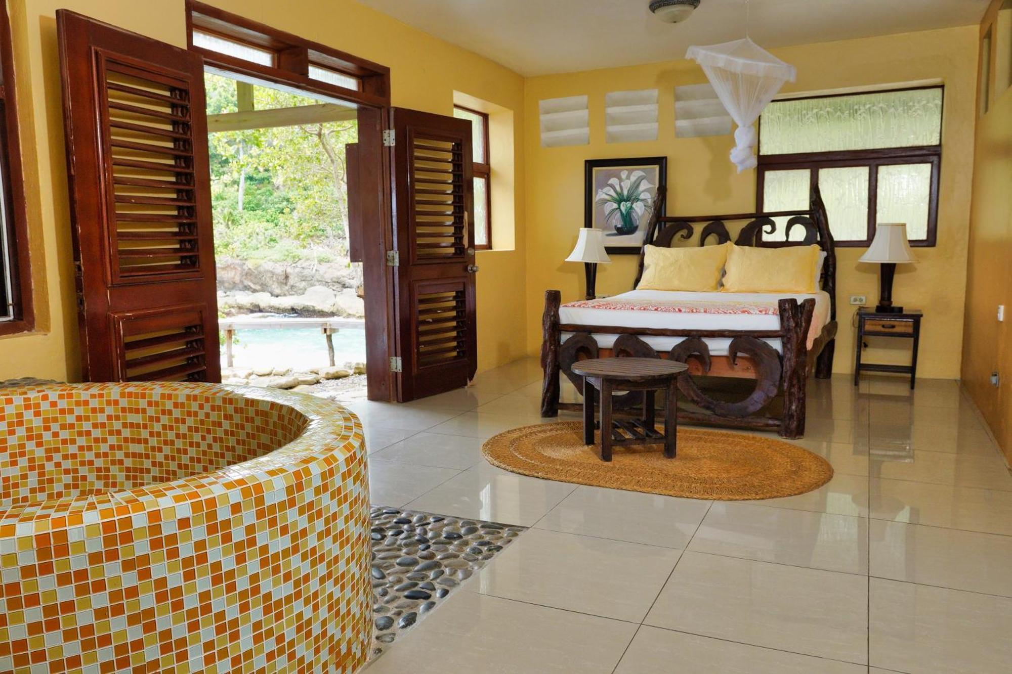 Strawberry Fields Together Robins Bay Exterior photo